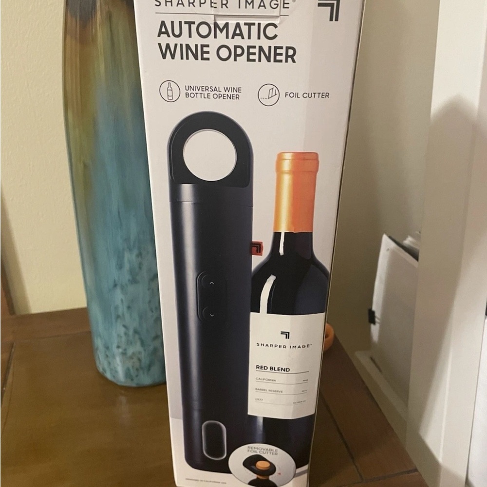 Sharper Image Black Automatic Wine‎ Opener with Foil Cutter- new